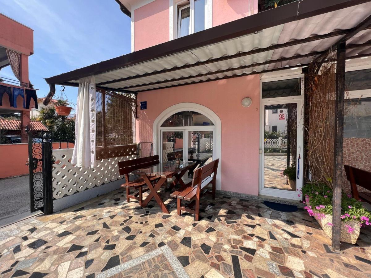 Apartments Tereza Novigrad Istria Exteriör bild