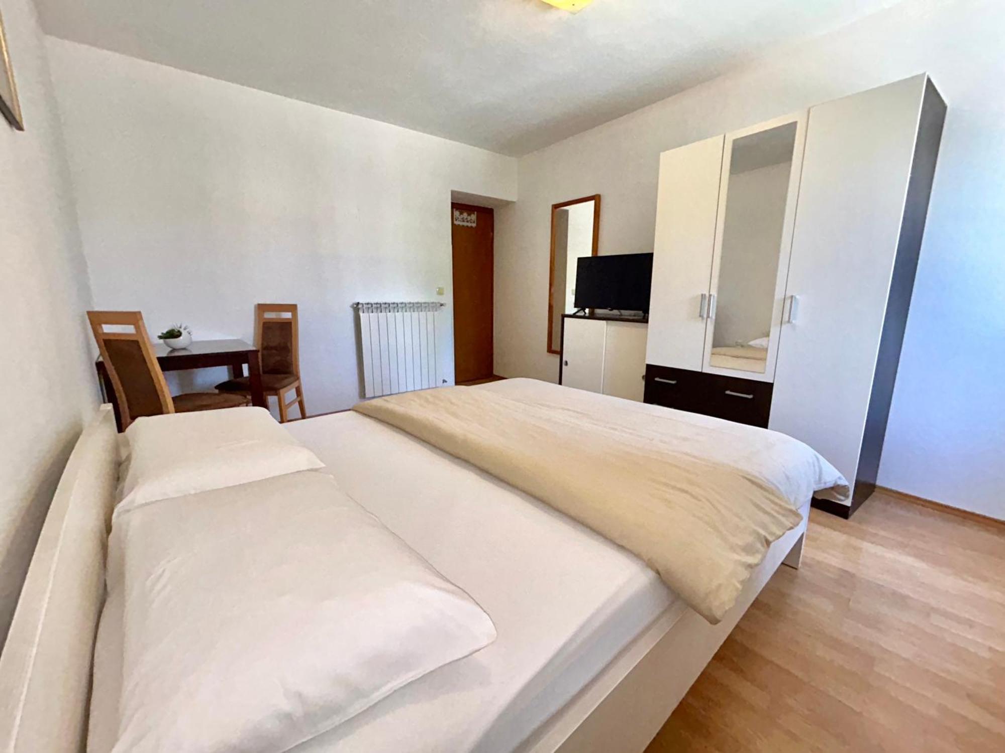 Apartments Tereza Novigrad Istria Exteriör bild